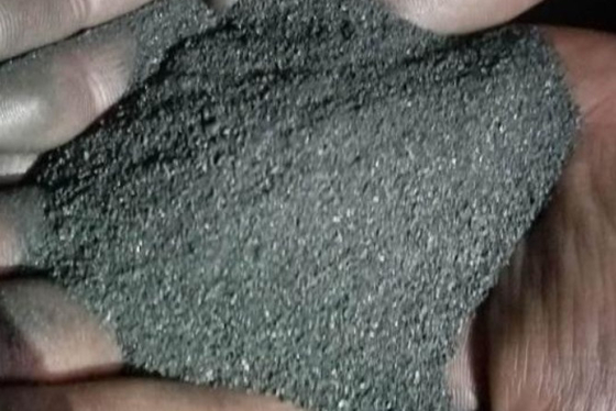 एस 0.1% ग्रेफाइटाइज्ड पेट्रोलियम कोक ग्रेफाइट इलेक्ट्रोड पाउडर कम नमी